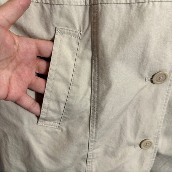 Eddie Bauer ladies trench coat, sz M, tan, button front, cotton, layer - Picture 2 of 13